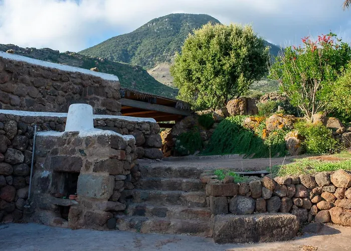 Dammusi Il Serralh -Pantelleria-