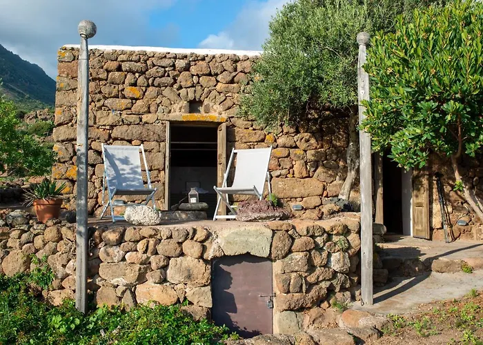 Dammusi Il Serralh -Pantelleria-
