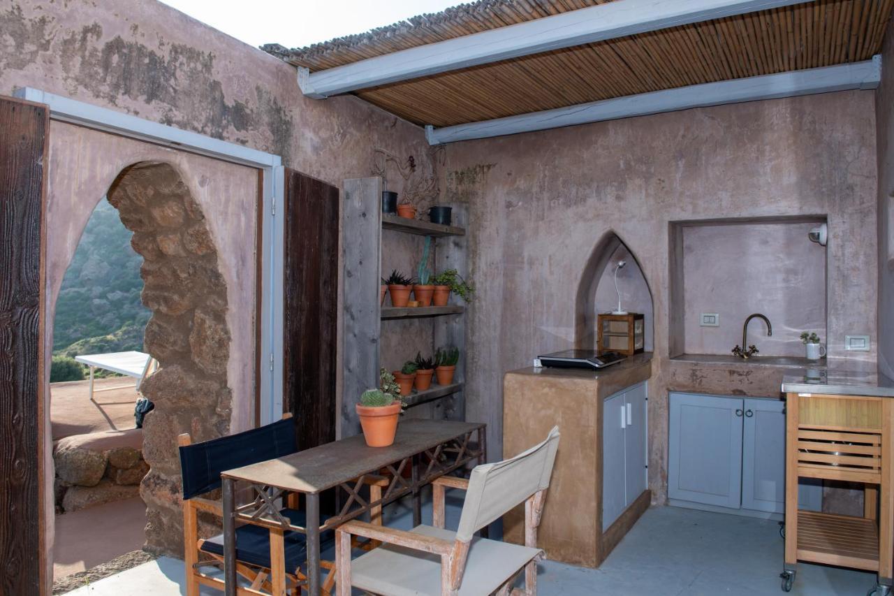 Dammusi Il Serralh -pantelleria- Scauri (Sicily)