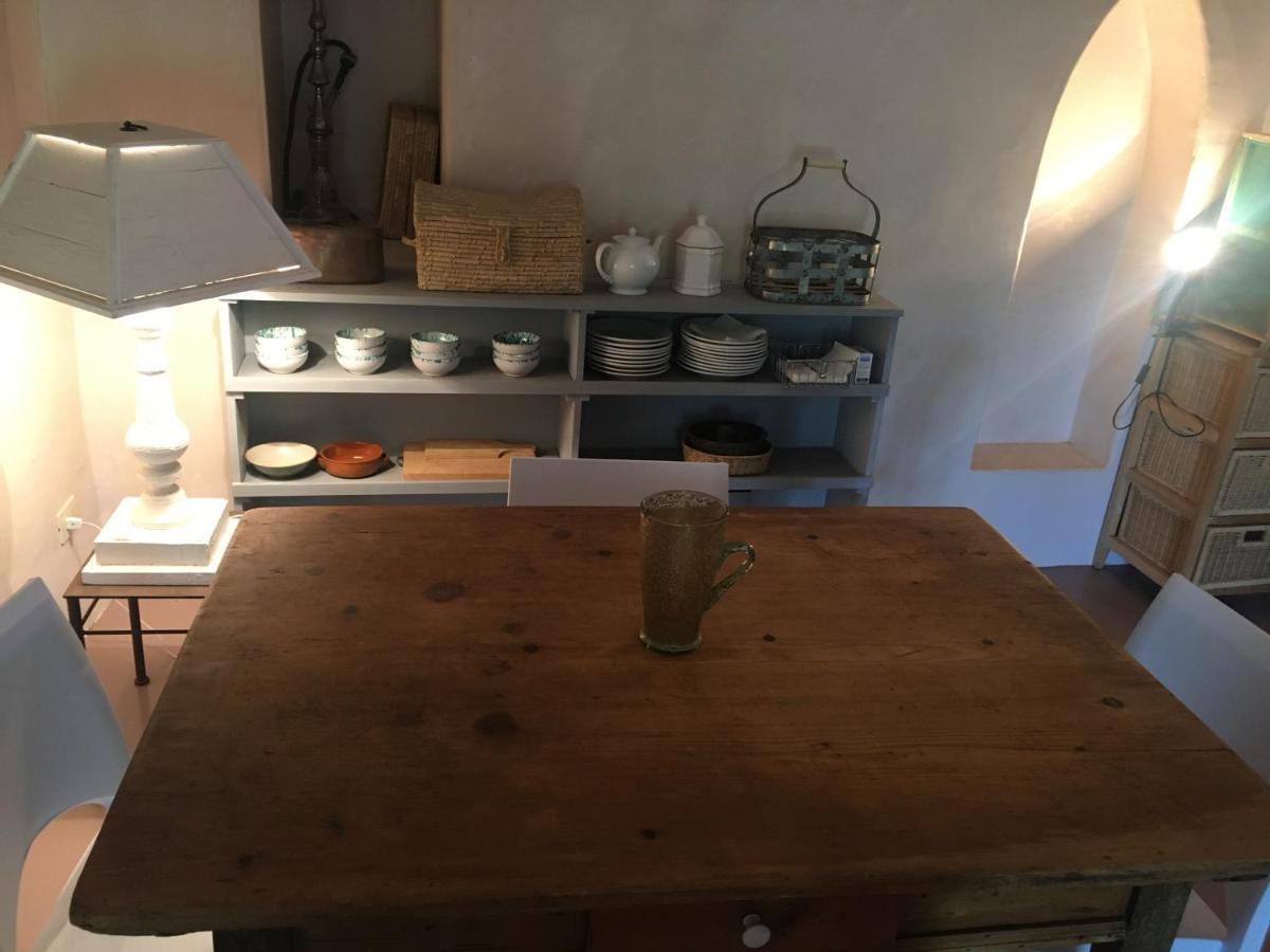 Dammusi Il Serralh -pantelleria- *
