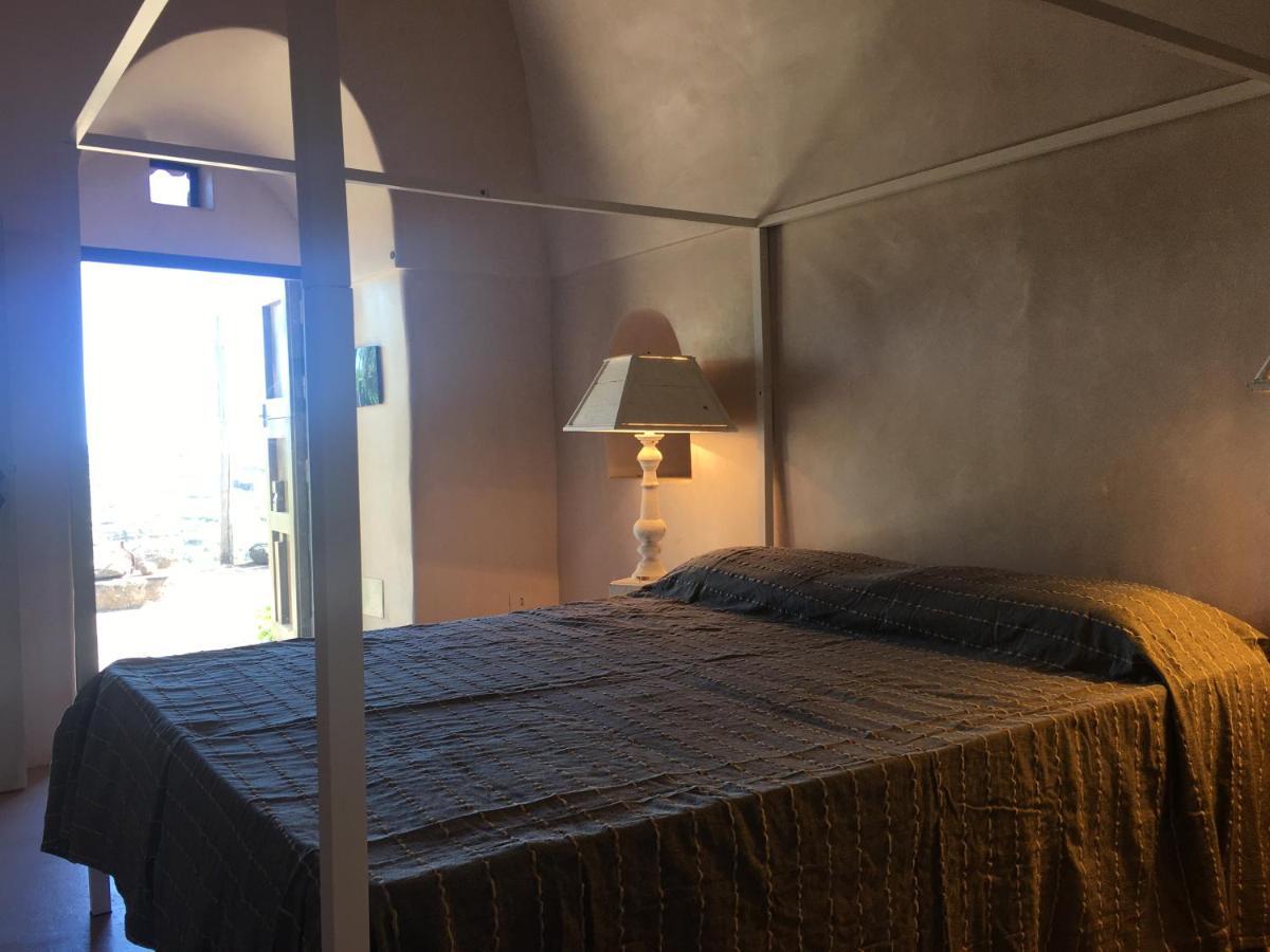 Dammusi Il Serralh -pantelleria- *