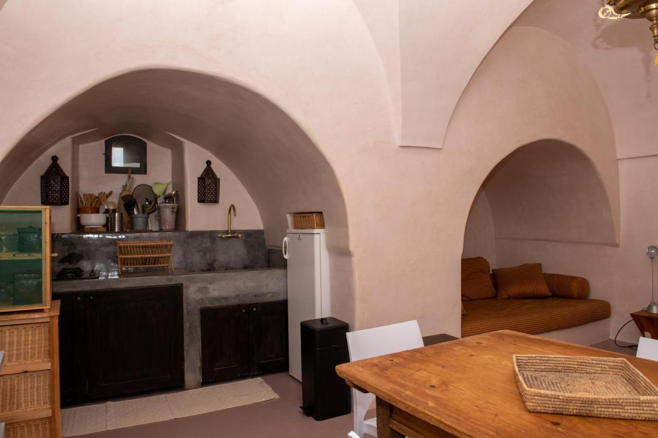 Dammusi Il Serralh -pantelleria- *